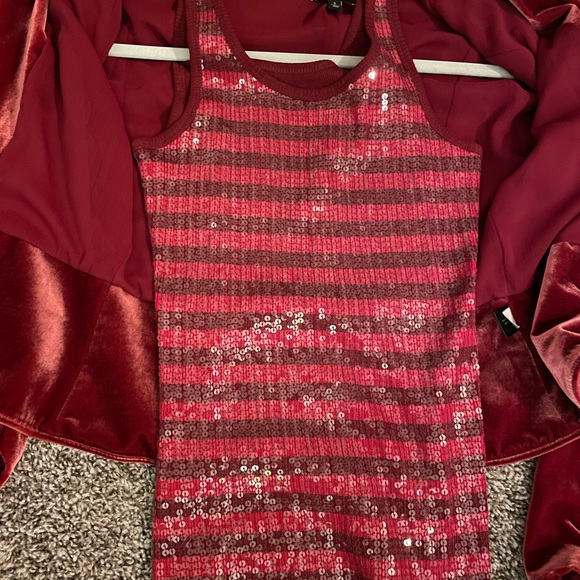 Classy Velvet Jacket and Sparkly tank top - Picture 3 of 8